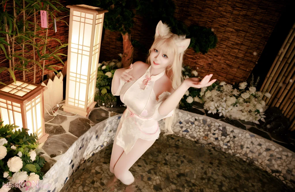 Coser@阿雪雪: 温泉狐狸 (57 photos + 1 video)