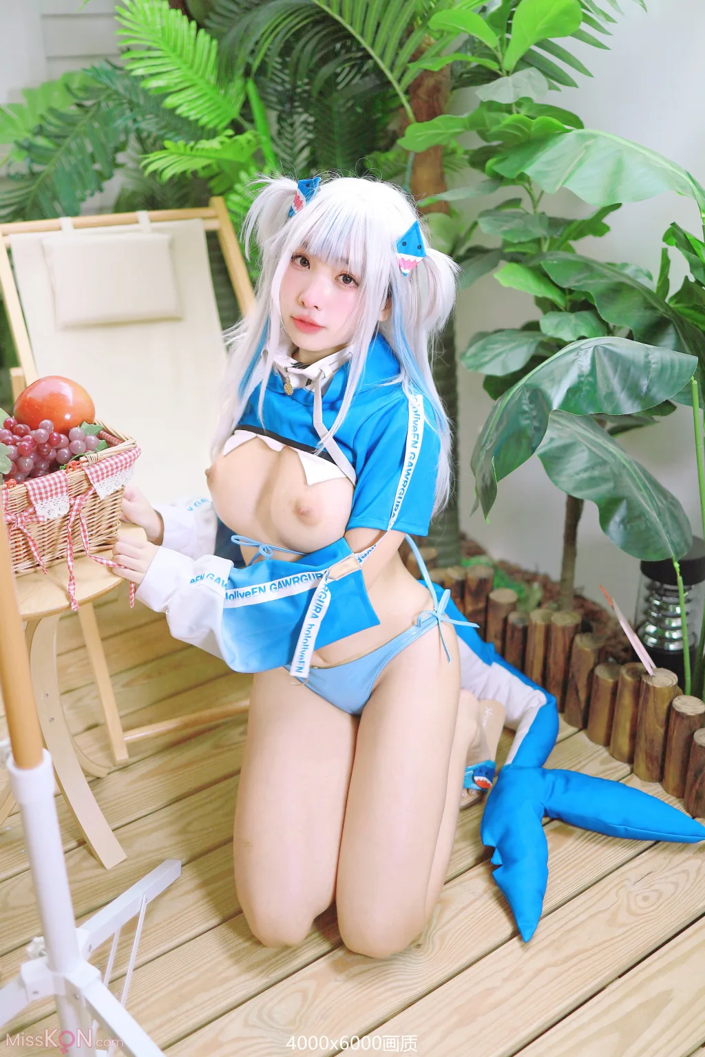Coser@慕慕Momo: 鲨鱼制服 Gura (57 photos + 1 video) – Page 4
