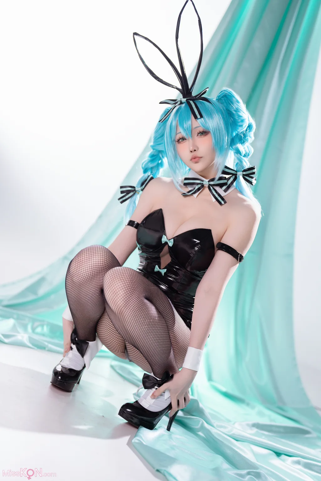 Coser@星之迟迟Hoshilily: 初音未来 兔女郎 (44 photos + 1 video)
