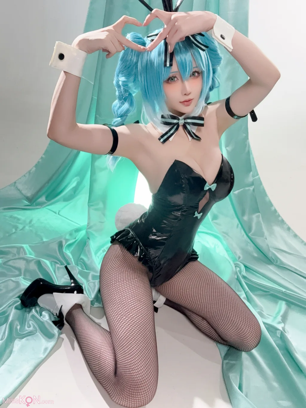 Coser@星之迟迟Hoshilily: 初音未来 兔女郎 (44 photos + 1 video) – Page 3