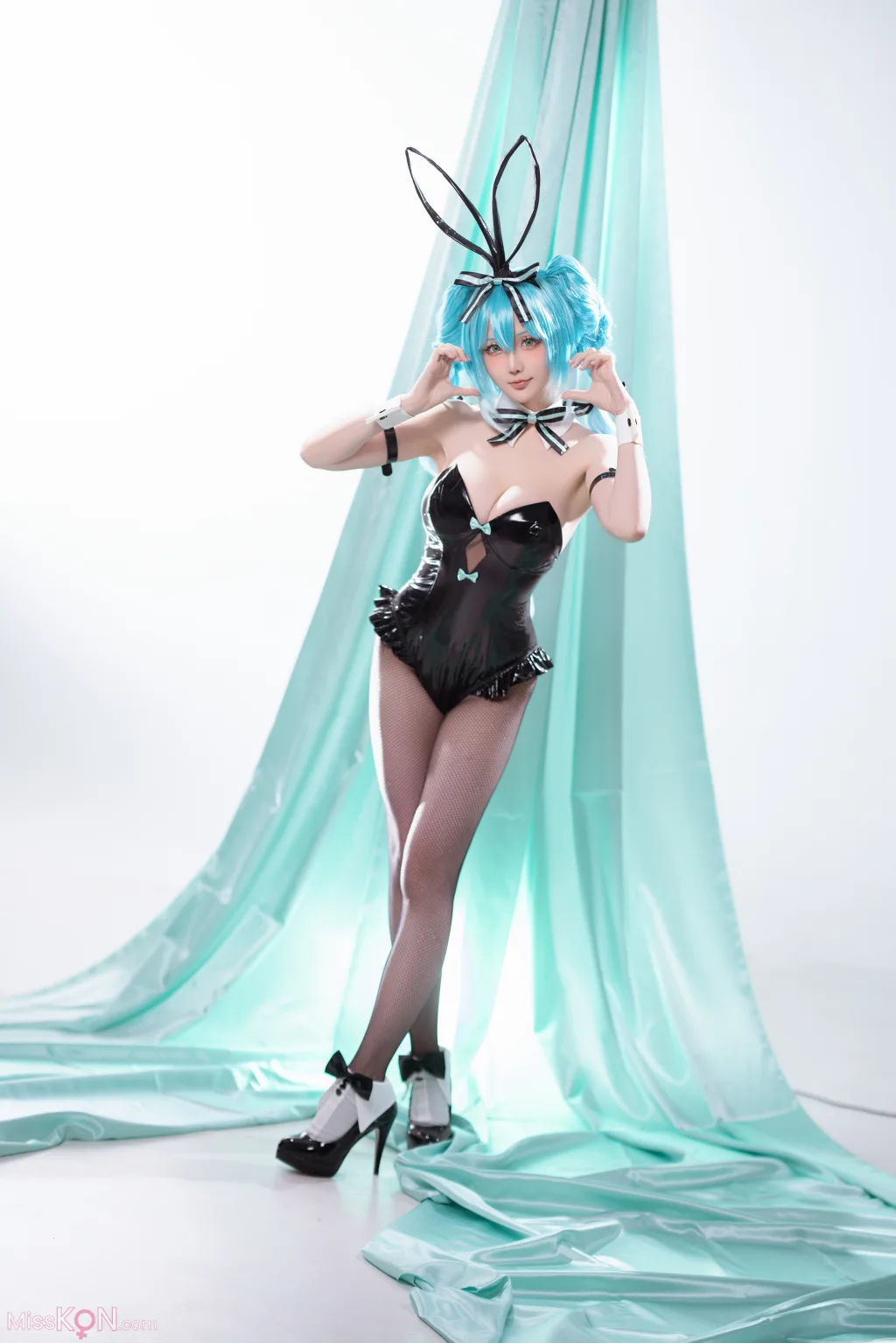 Coser@星之迟迟Hoshilily: 初音未来 兔女郎 (44 photos + 1 video) – Page 3