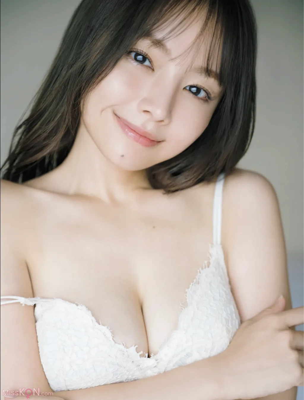 [JP] Misao Ueda (上田操): FRIDAY GOLD 密会ベッド・イン (15 photos)