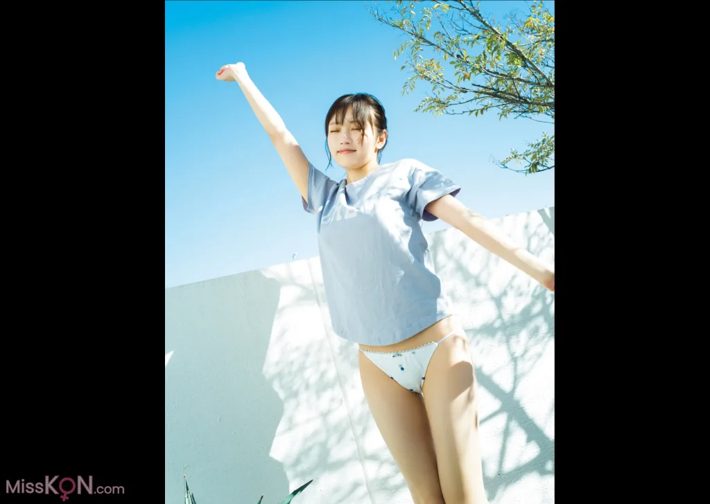 [JP] Rina Yoruami (炎谷莉奈): FRIDAY GOLD ふたりっきりで、ぬくぬくしよ！ (18 photos)