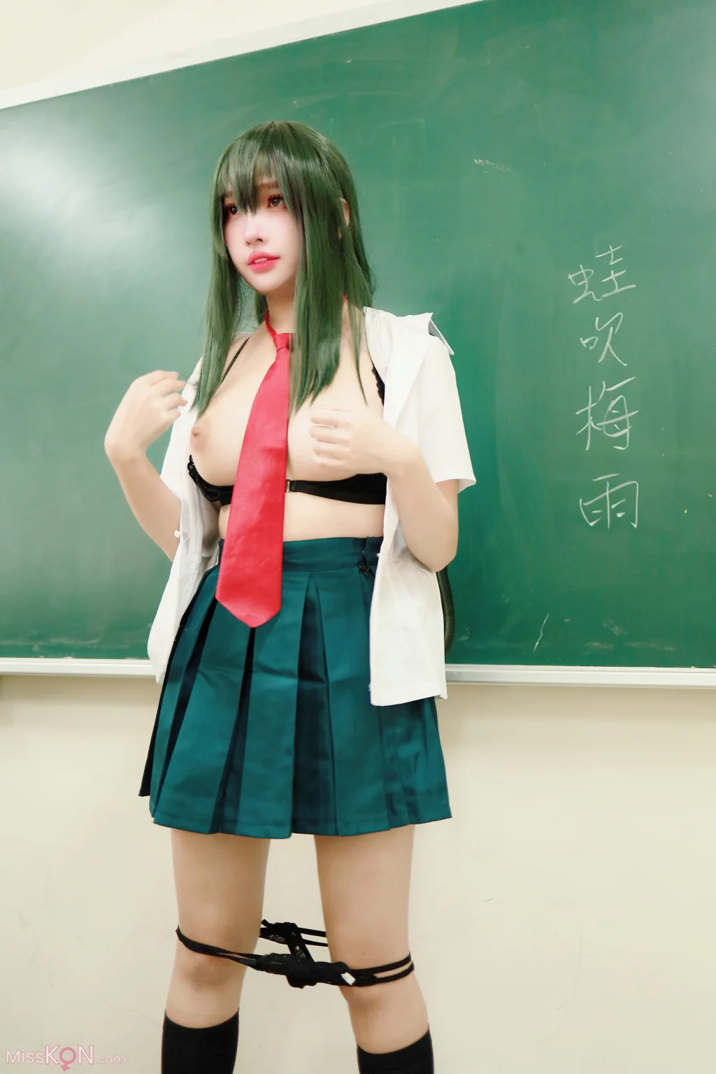 Coser@慕慕Momo: 蛙吹梅雨 學生服 Asui Tsuyu (27 photos) – Page 2