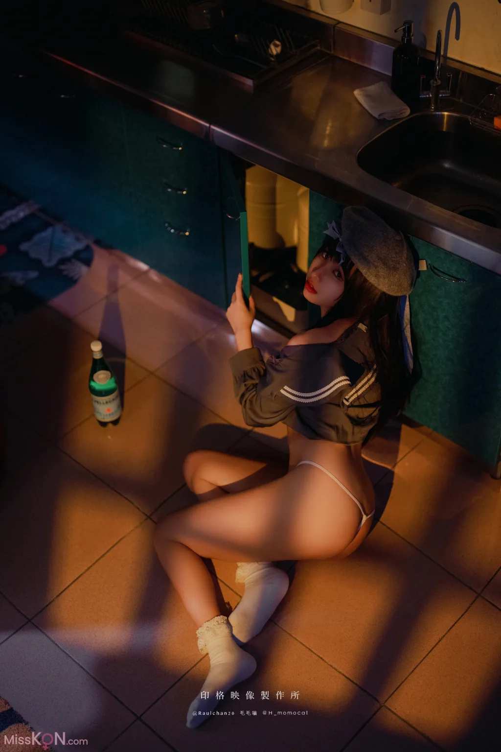 Coser@慕慕Momo: 逃避現實▪︎Escapism (60 photos) – Page 2