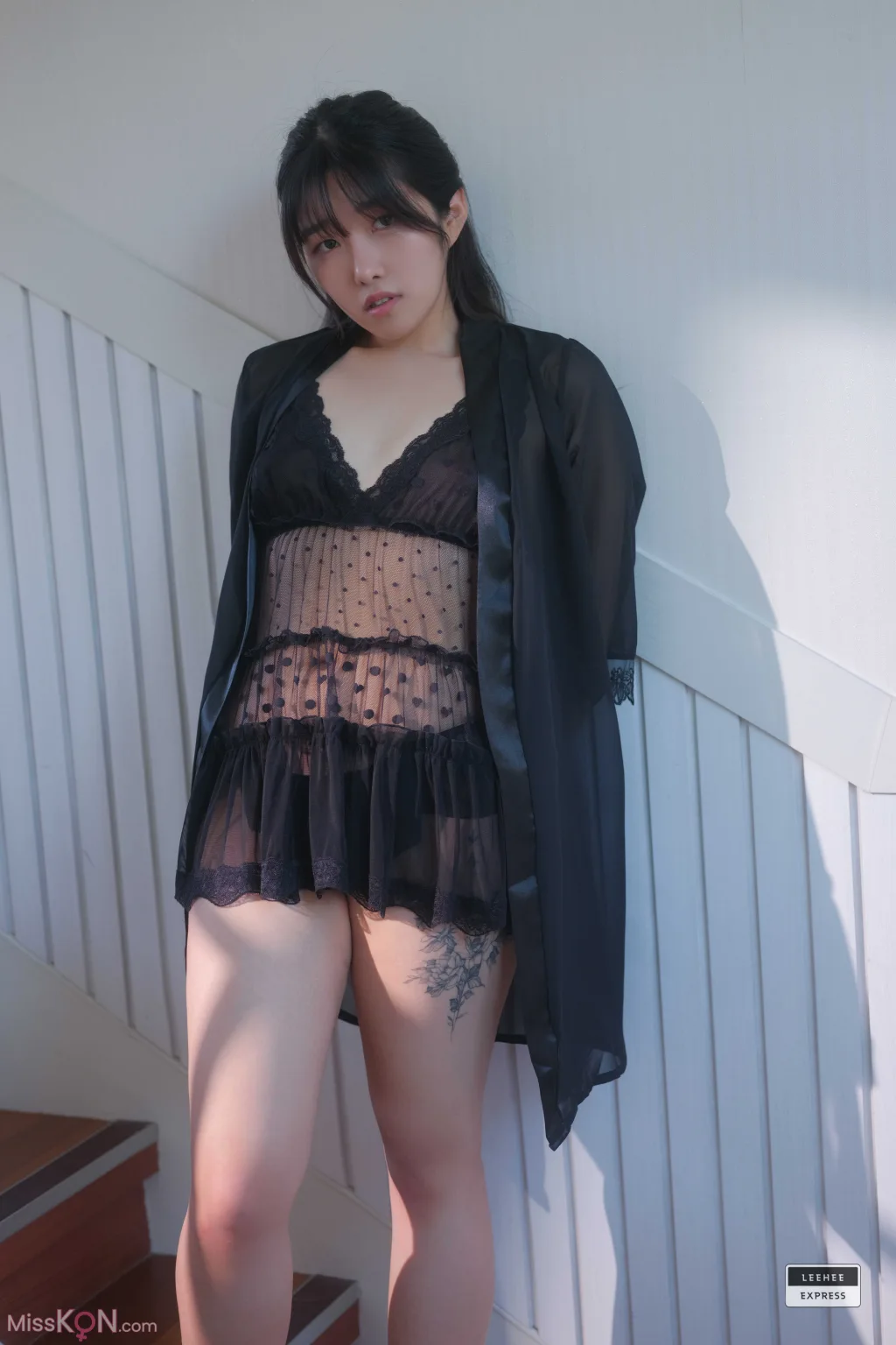 [LE] LEBE-209: Sonson (손손) (66 photos)