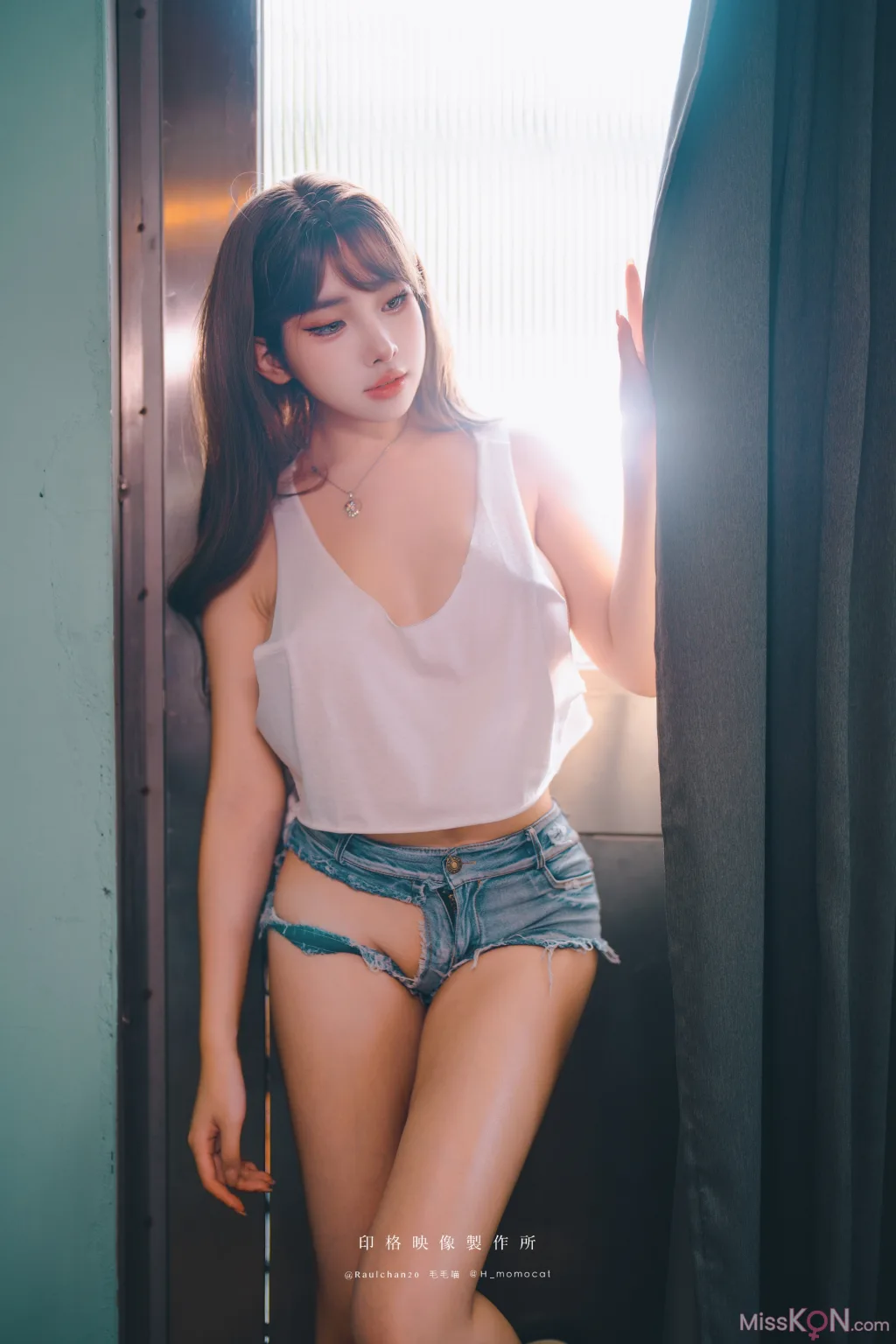Coser@慕慕Momo: 新婚後不斷誘惑我的妻子 (57 photos) – Page 2