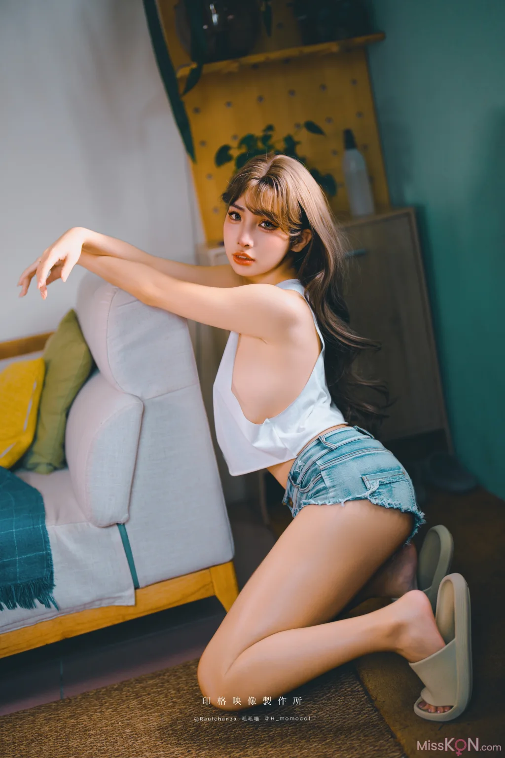 Coser@慕慕Momo: 新婚後不斷誘惑我的妻子 (57 photos) – Page 2