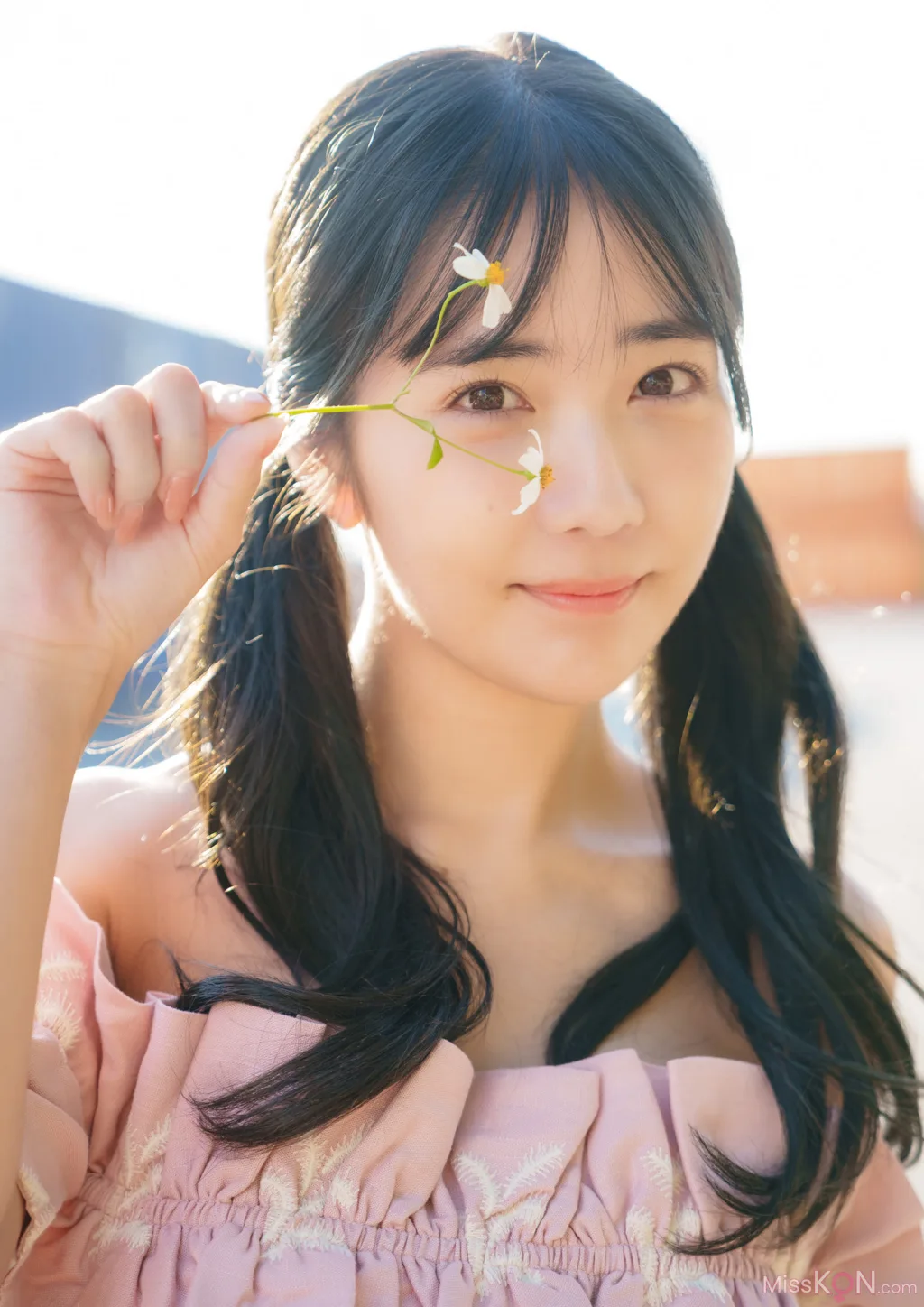 [JP] Amau Kisumi (天羽希純):【デジタル限定】 写真集「もっと見せたいー続・きすみすきー」 (週プレ PHOTO BOOK) (125 photos) – Page 2