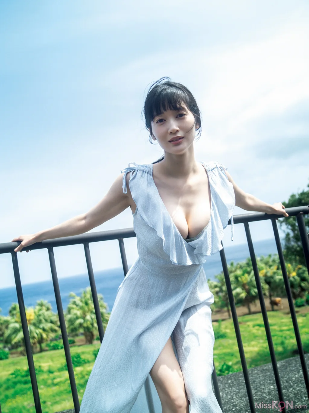 [JP] Arisa Deguchi (出口亞梨沙): 写真集 Ｅｓｓｅｎｃｅ (116 photos)