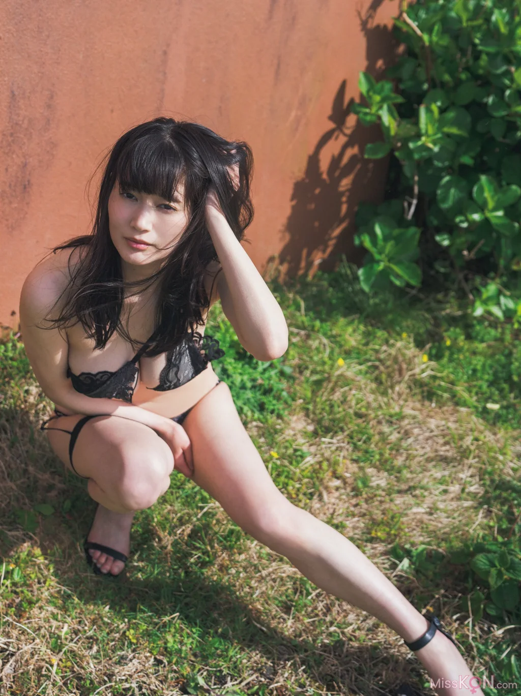 [JP] Arisa Deguchi (出口亞梨沙): 写真集 Ｅｓｓｅｎｃｅ (116 photos)