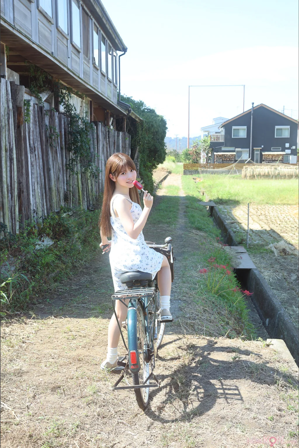 [JP] Rui Takanashi (小鳥遊るい): 翼がなくても　ＦＲＩＤＡＹデジタル写真集 (59 photos)