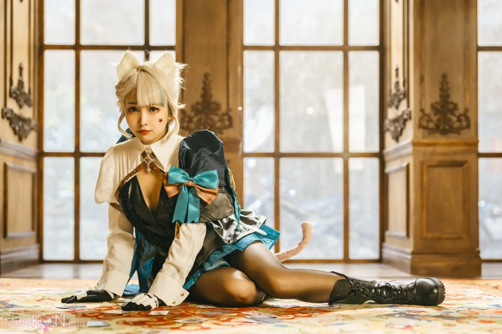 Coser@慕慕Momo: 原神 Genshin 琳妮特的色情魔術 室内 (56 photos)