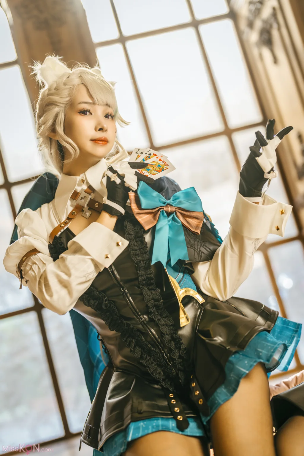 Coser@慕慕Momo: 原神 Genshin 琳妮特的色情魔術 室内 (56 photos)