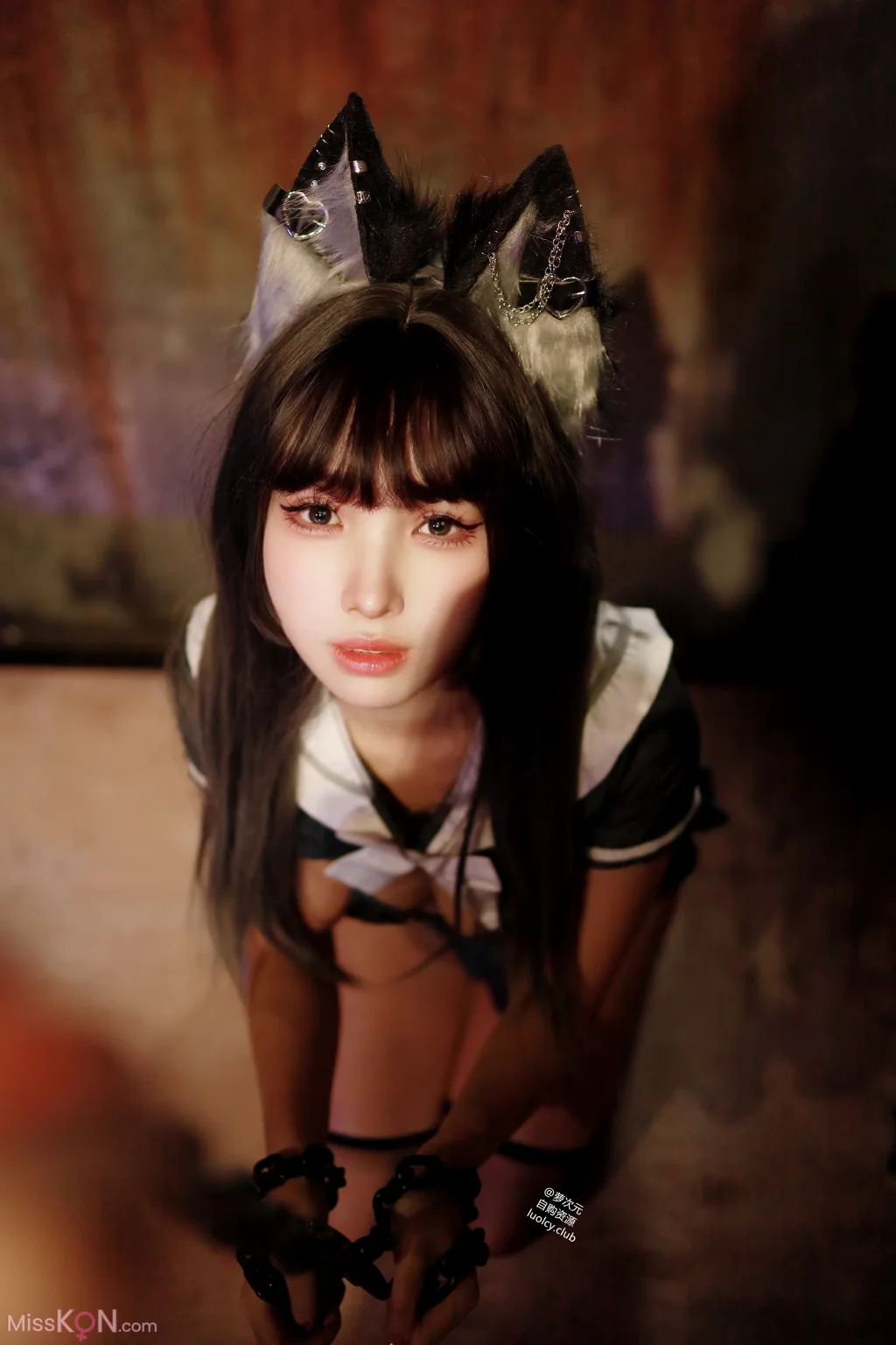 Coser@慕慕Momo: 馴服狼少女 (35 photos + 1 video) – Page 2
