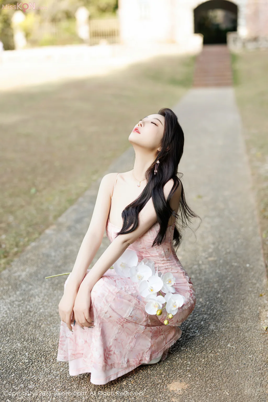 XIUREN No.9886 – 9900 (1128 photos)