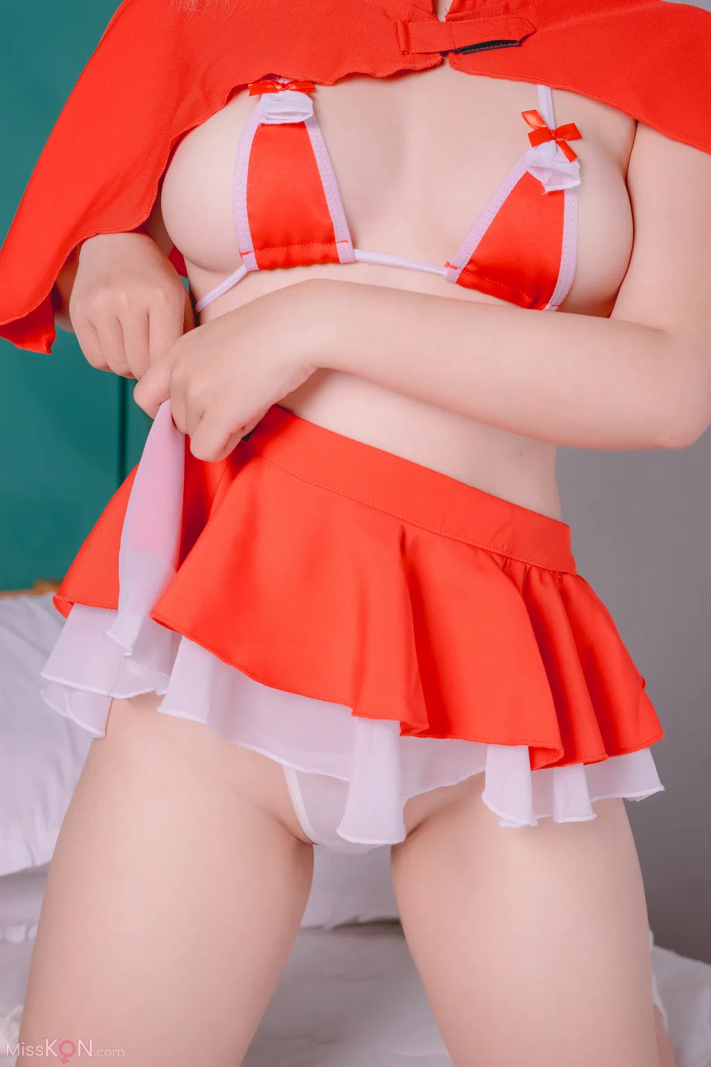 Coser@Messie Huang: Red Hood (60 photos)