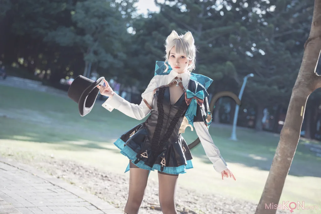 Coser@慕慕Momo: 原神 Genshin 琳妮特的色情魔術 室外 (34 photos) – Page 2