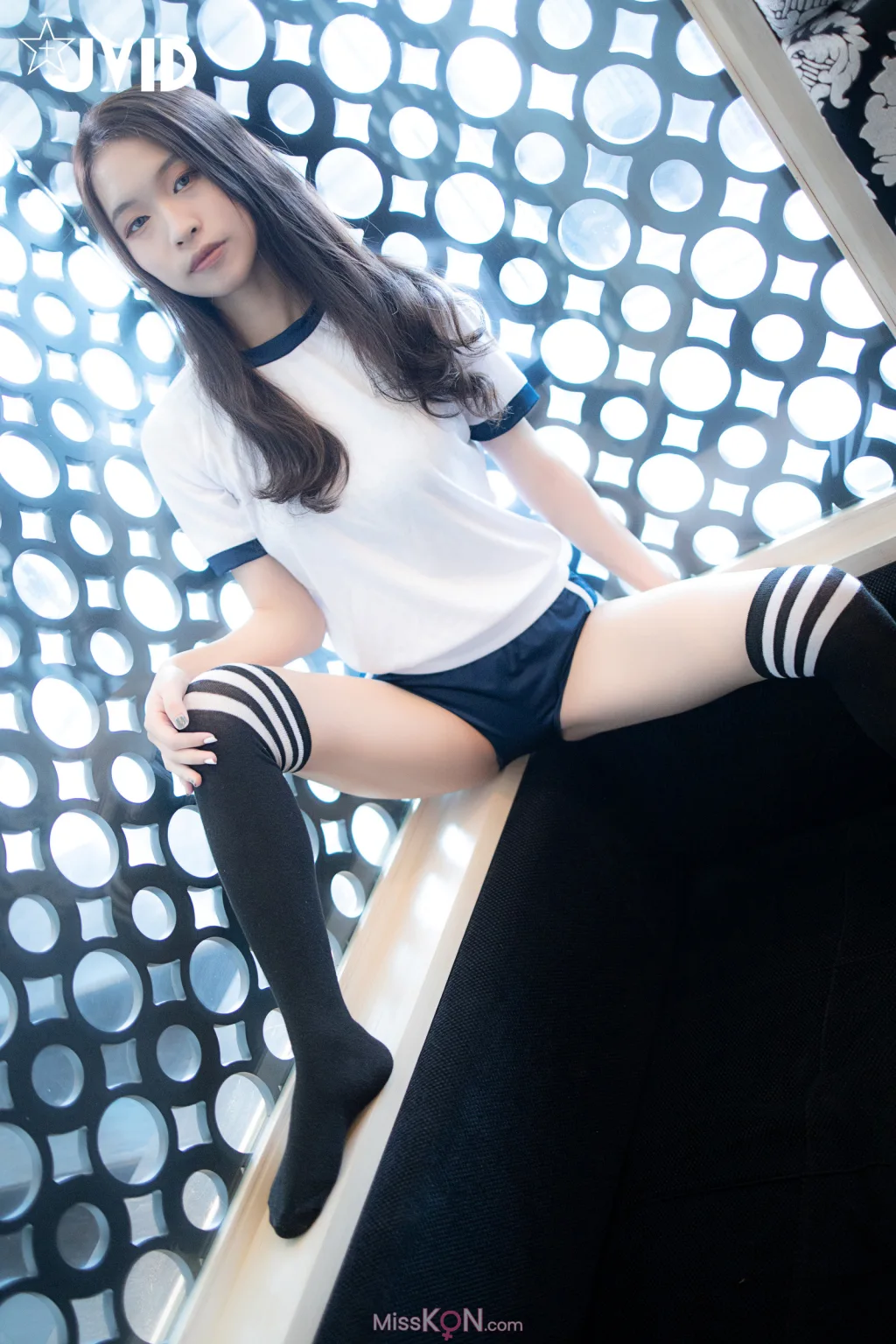 [JVID] 淇淇selina: 冰釀藍莓葡萄超正美少女全裸全見 四点全露 (187 photos + 2 videos)