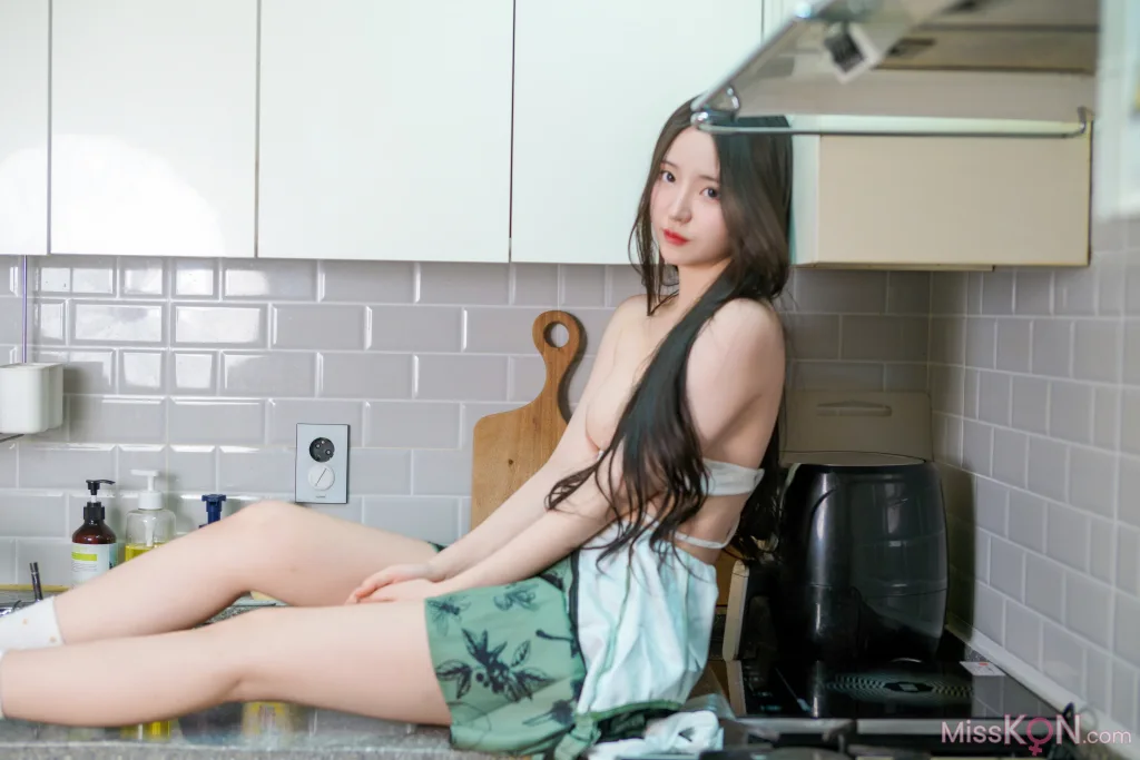 Yeolmu: Pose On The Stairs And The Sink (41 photos) – Page 3