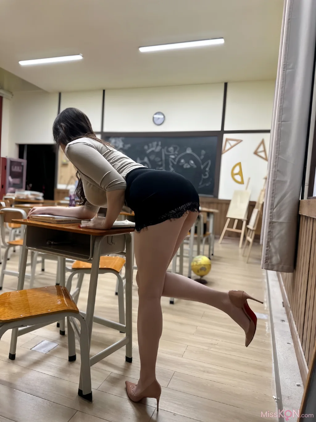 可可西yyy: 私人教师 (33 photos + 3 videos) – Page 2