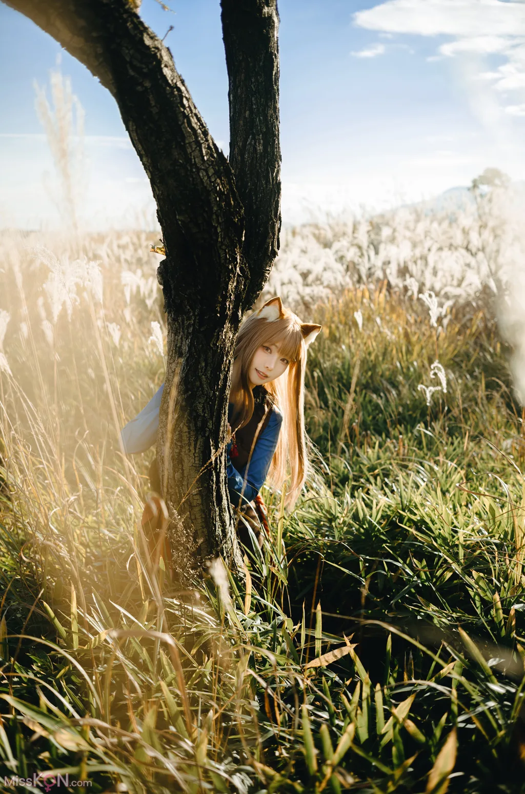 Coser@Ely_eee (ElyEE子): Soft Glow 狼與暖陽 (52 photos + 1 video)