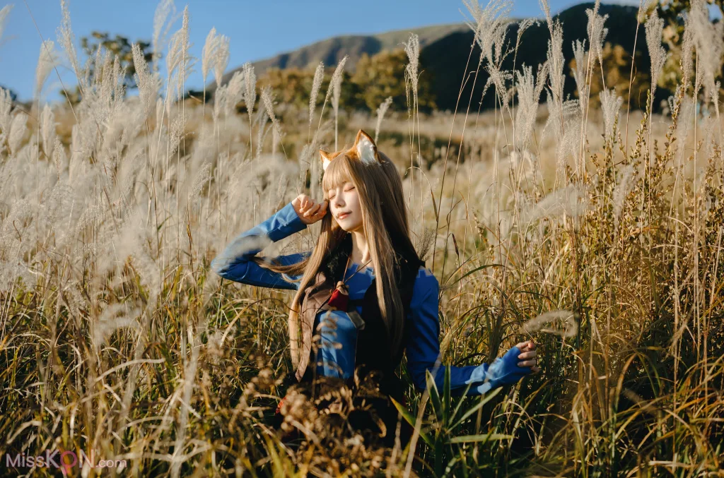 Coser@Ely_eee (ElyEE子): Soft Glow 狼與暖陽 (52 photos + 1 video)