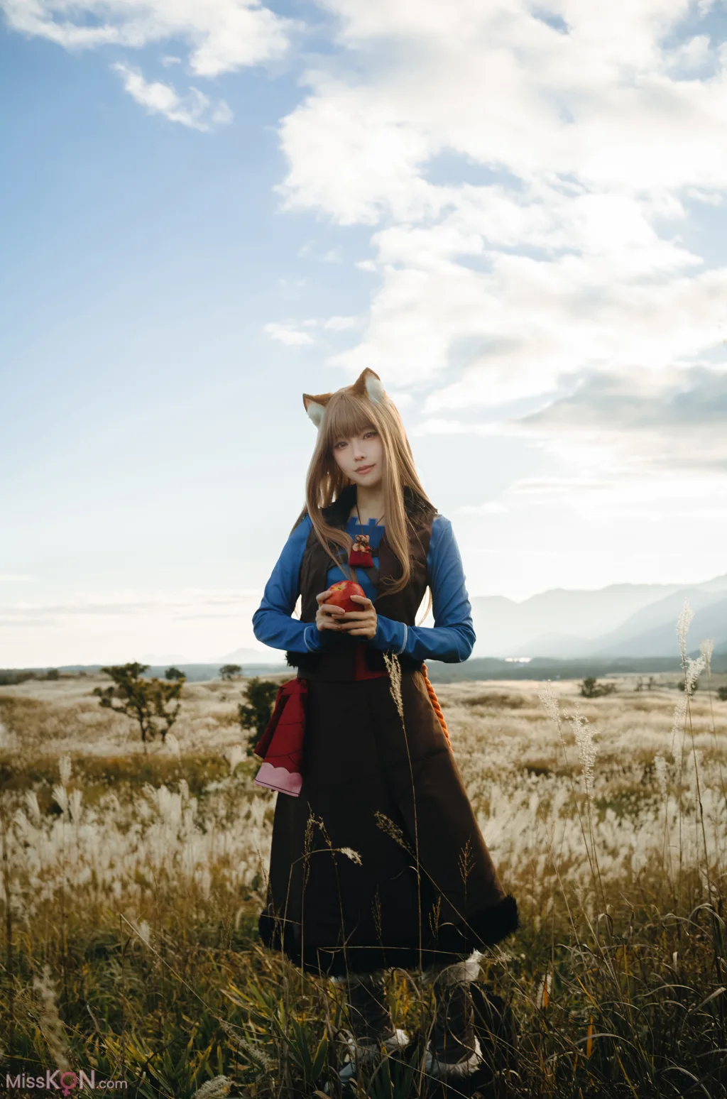 Coser@Ely_eee (ElyEE子): Soft Glow 狼與暖陽 (52 photos + 1 video)