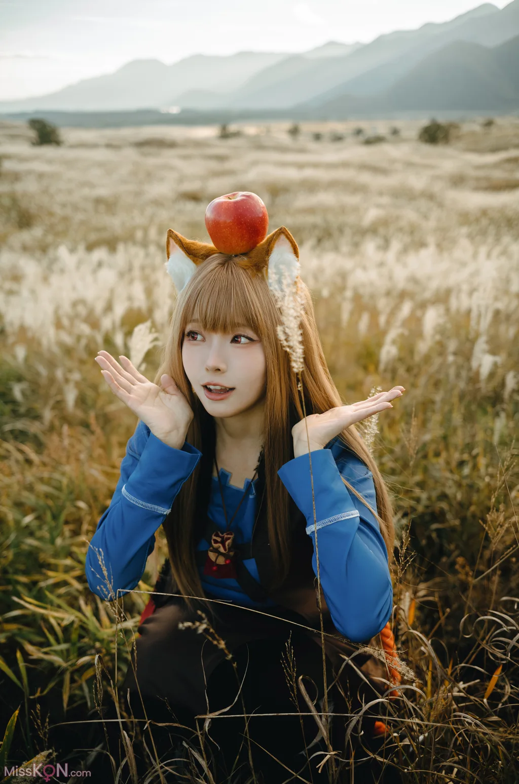 Coser@Ely_eee (ElyEE子): Soft Glow 狼與暖陽 (52 photos + 1 video) – Page 2