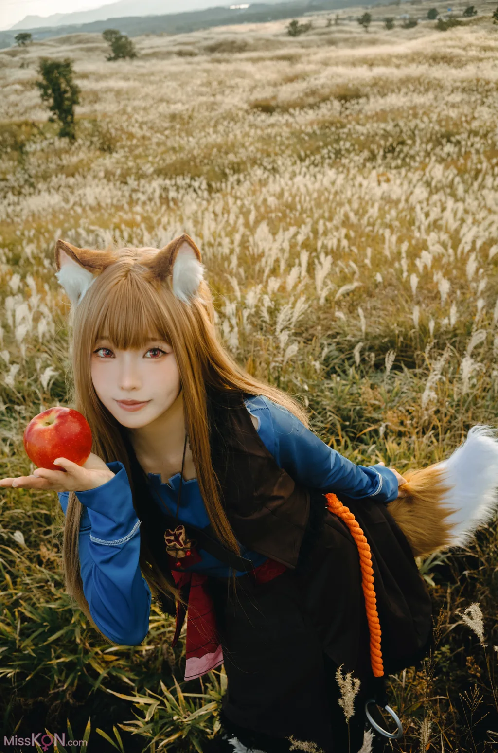 Coser@Ely_eee (ElyEE子): Soft Glow 狼與暖陽 (52 photos + 1 video) – Page 2