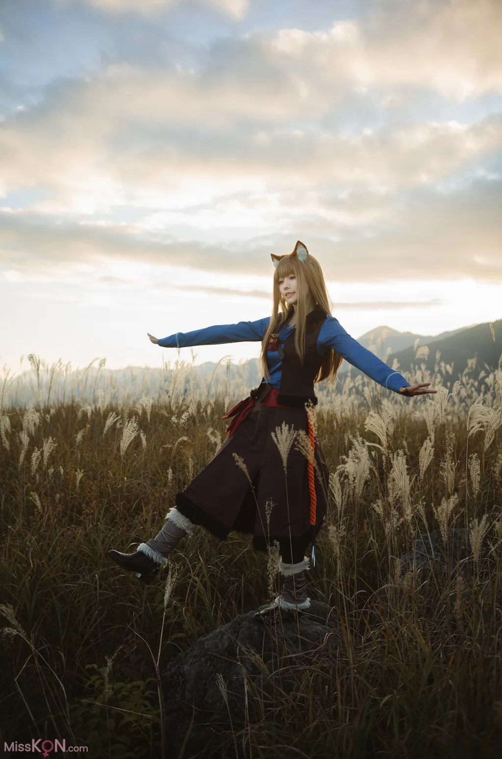 Coser@Ely_eee (ElyEE子): Soft Glow 狼與暖陽 (52 photos + 1 video) – Page 3