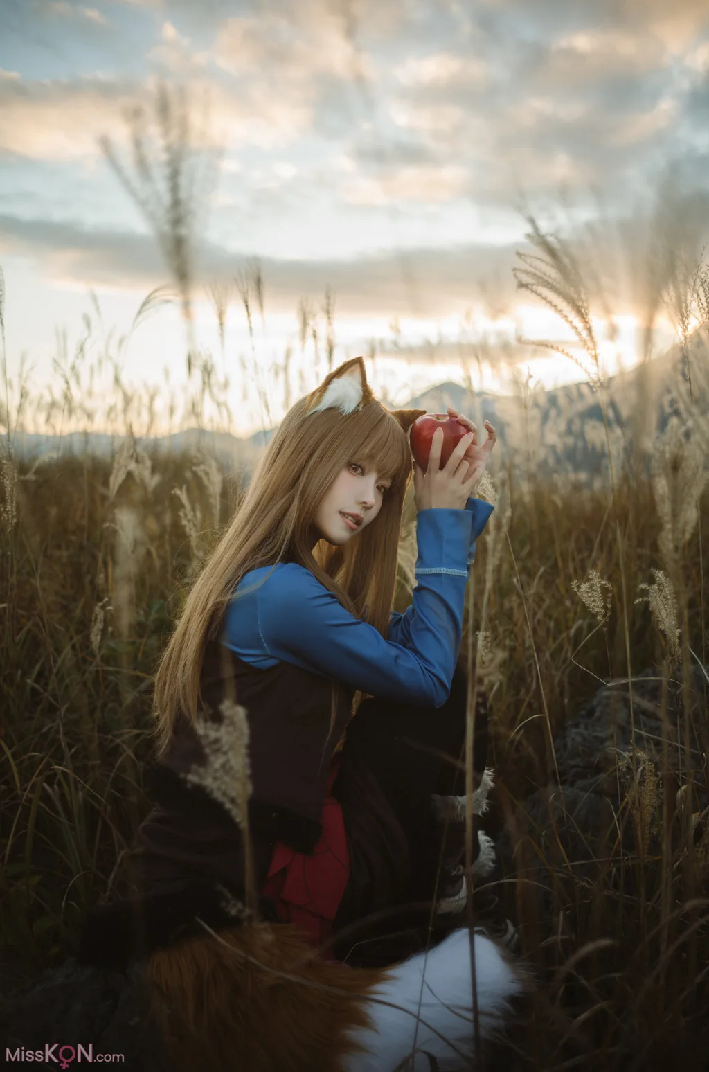 Coser@Ely_eee (ElyEE子): Soft Glow 狼與暖陽 (52 photos + 1 video) – Page 3