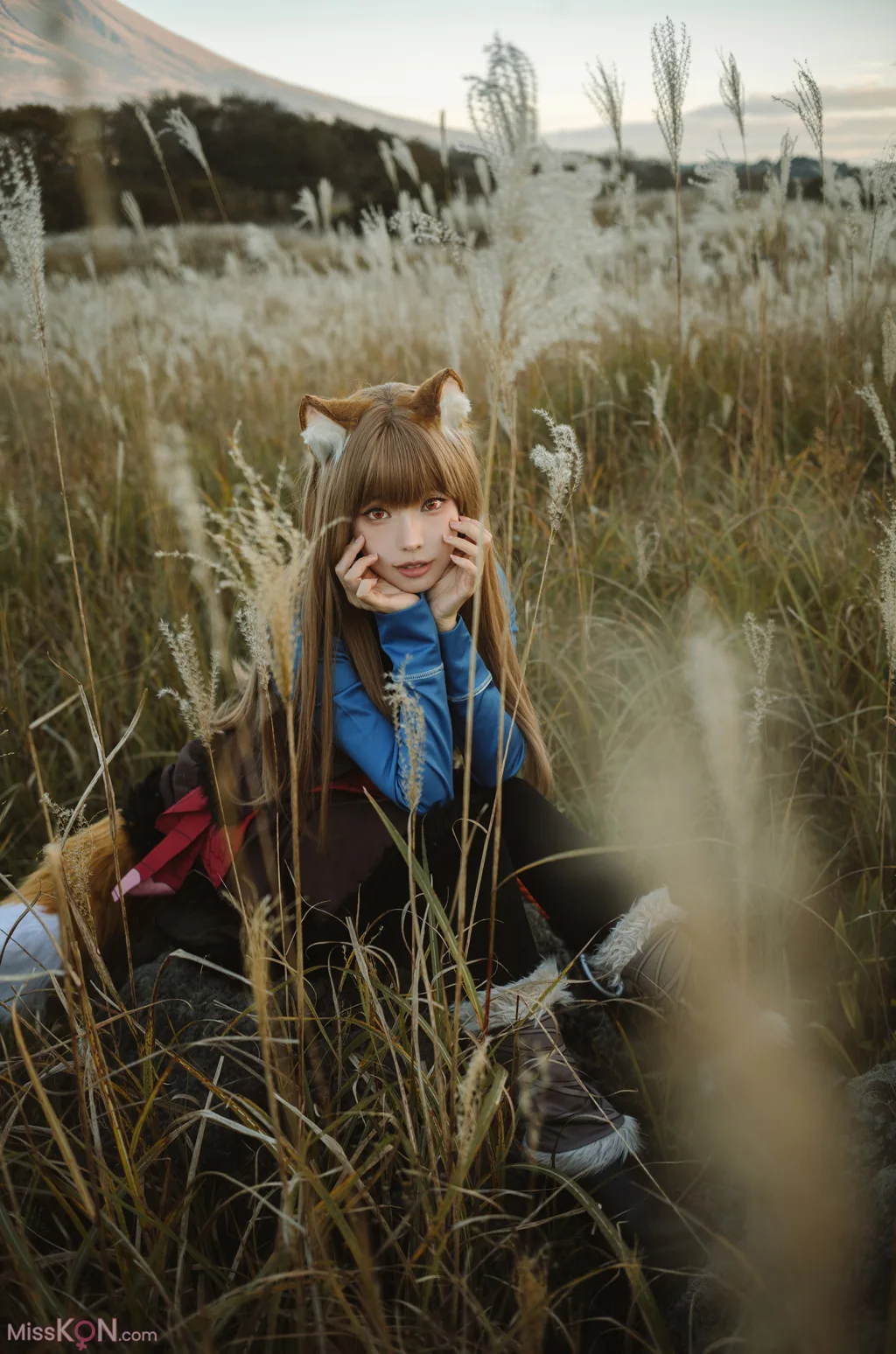 Coser@Ely_eee (ElyEE子): Soft Glow 狼與暖陽 (52 photos + 1 video) – Page 3