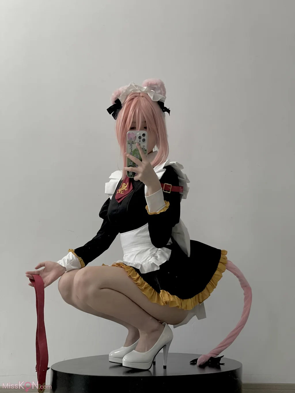 Coser@幼愛Youmeko: 阿斯托尔福女仆 (56 photos)