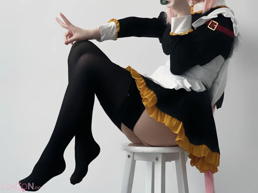 Coser@幼愛Youmeko: 阿斯托尔福女仆 (56 photos) – Page 3