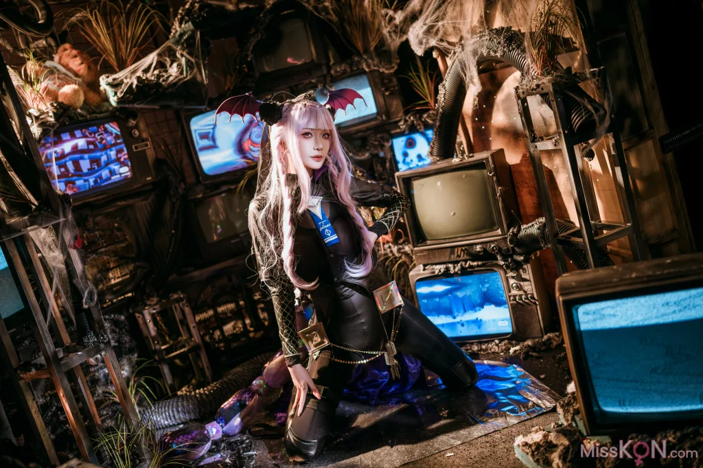 Coser@源纱希喵喵喵: 狮蝎 (23 photos)