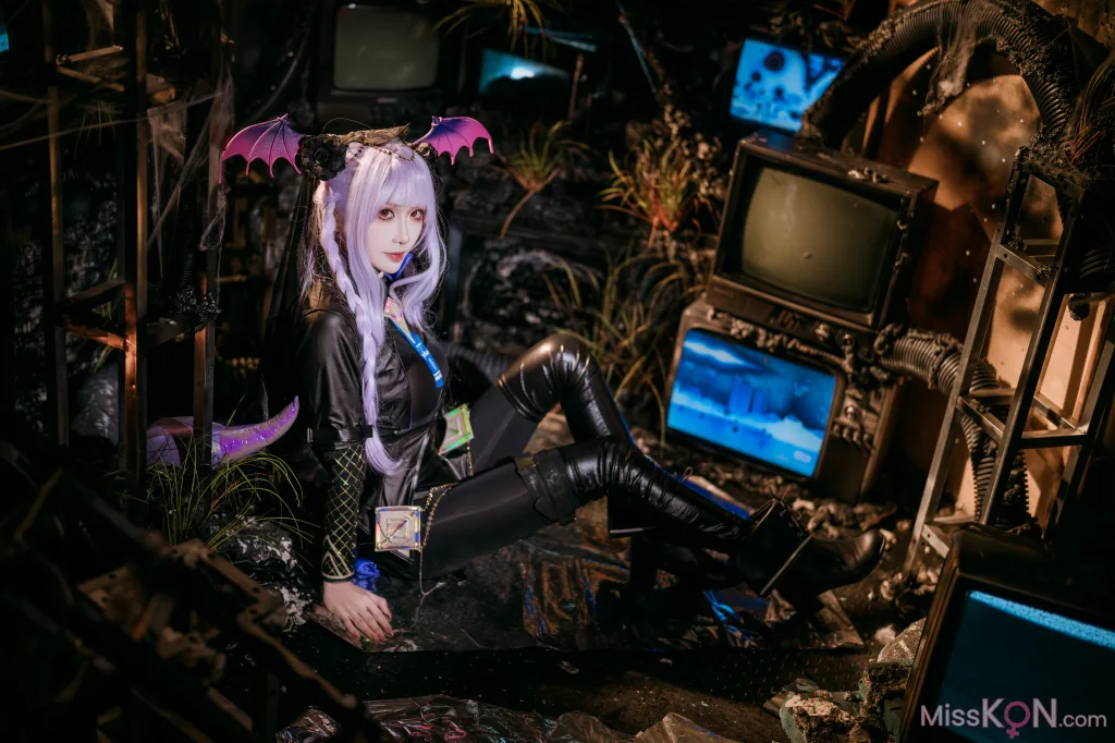 Coser@源纱希喵喵喵: 狮蝎 (23 photos)