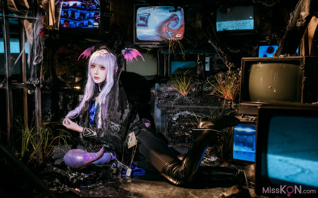 Coser@源纱希喵喵喵: 狮蝎 (23 photos)