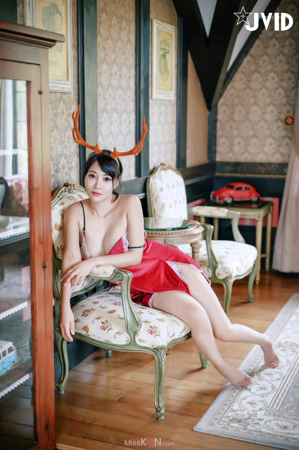 [JVID] Lele 樂樂:【全輯上空無碼】巨乳女神 樂樂－鹿角女孩的報恩！ (161 photos)