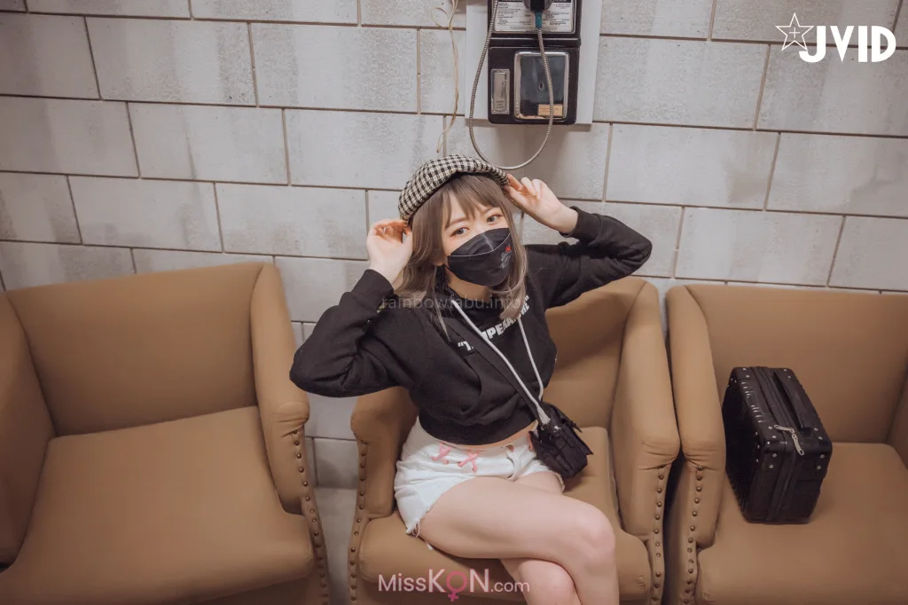 [JVID] 卯咪: 纖細身材完美的腰身天使的外表隱藏不了內心的工口平常沒拍照的她兼職做片場修片師 (124 photos + 2 videos) – Page 4