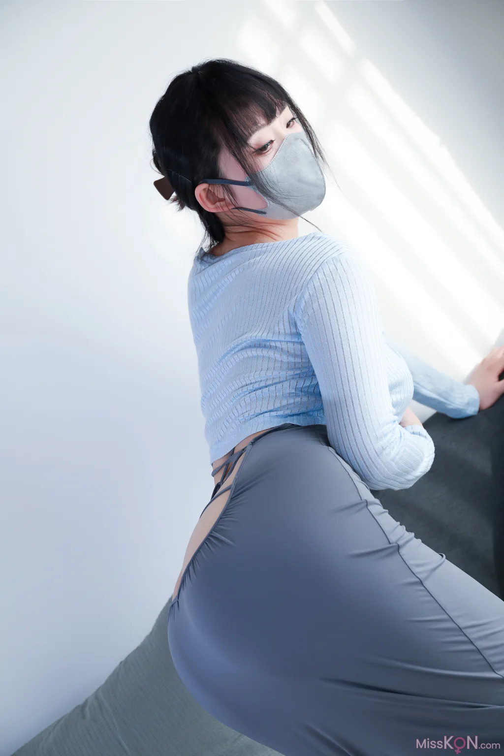 李佳: 吉他妹妹 (81 photos)