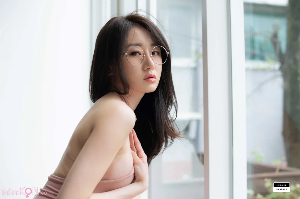 [LE] LERB-084A: Na Kyung (56 photos) – Page 2