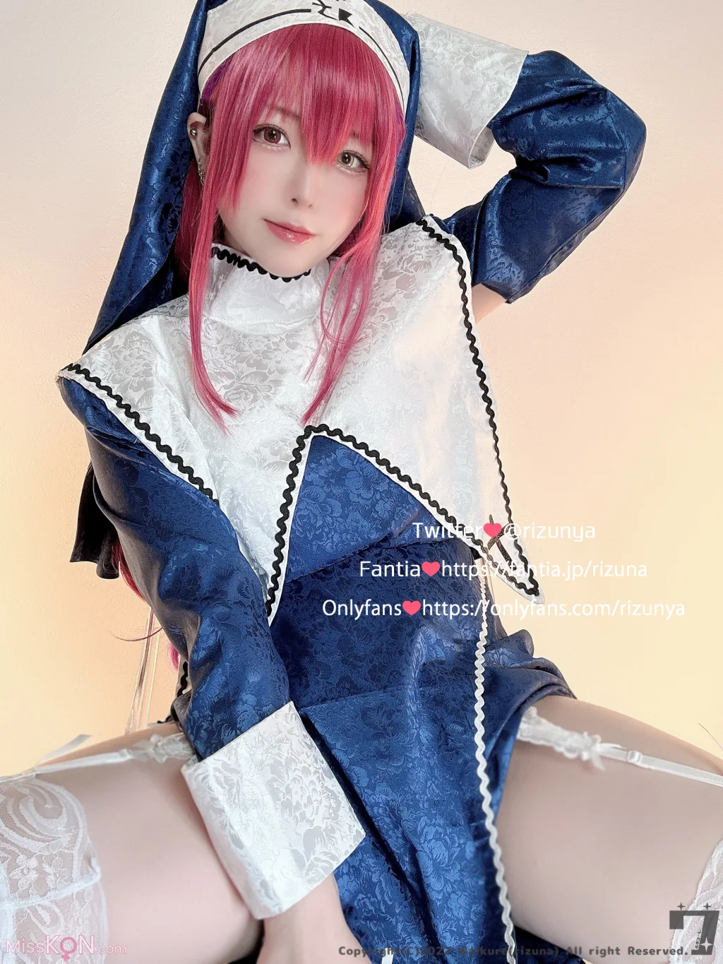 Coser@Rizuna: Hoshou Marine (Hololive) (12 photos + 1 video)