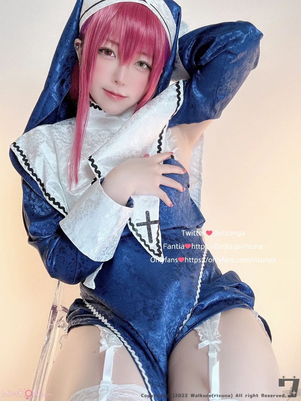 Coser@Rizuna: Hoshou Marine (Hololive) (12 photos + 1 video)