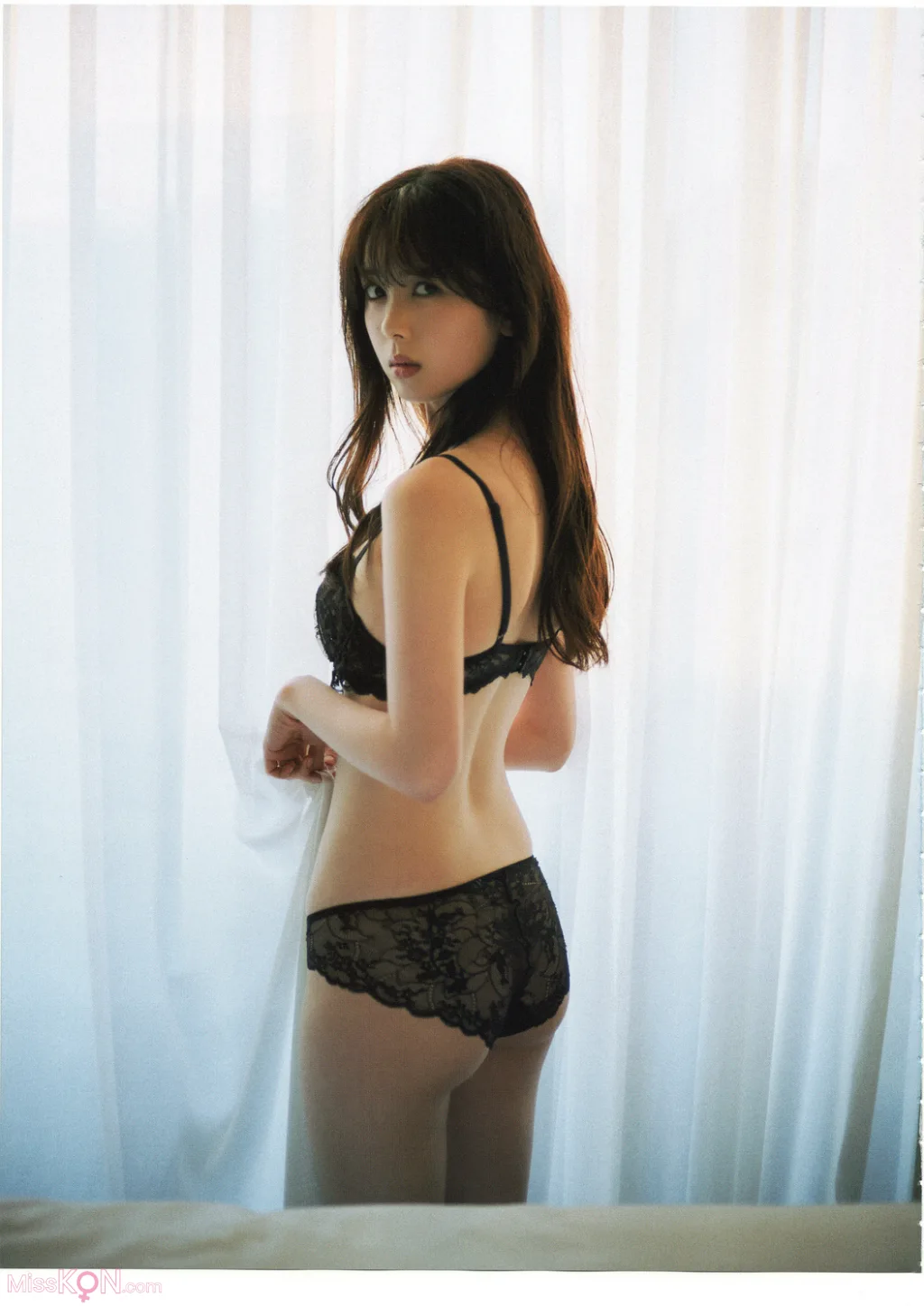 [JP] Ayame Tsutsui (筒井あやめ) 乃木坂46: 筒井あやめ 1st写真集 感情の隙間 (170 photos) – Page 2