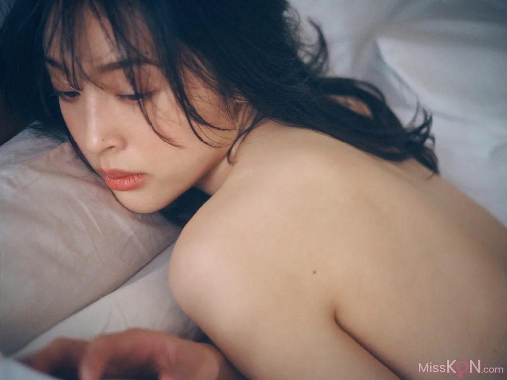 [JP] Misaki Jinbu (神部美咲): FLASHデジタル写真集 『ここだけの話 Vol.2』 (51 photos)