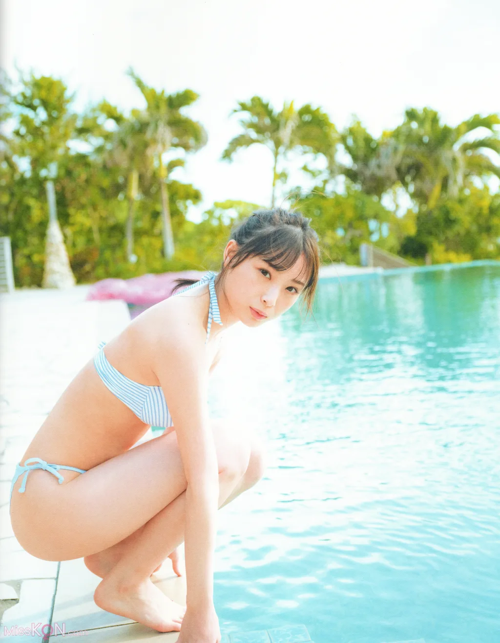 [JP] Umeyama Cocona (梅山恋和): 1st写真集 恋する人 (107 photos)