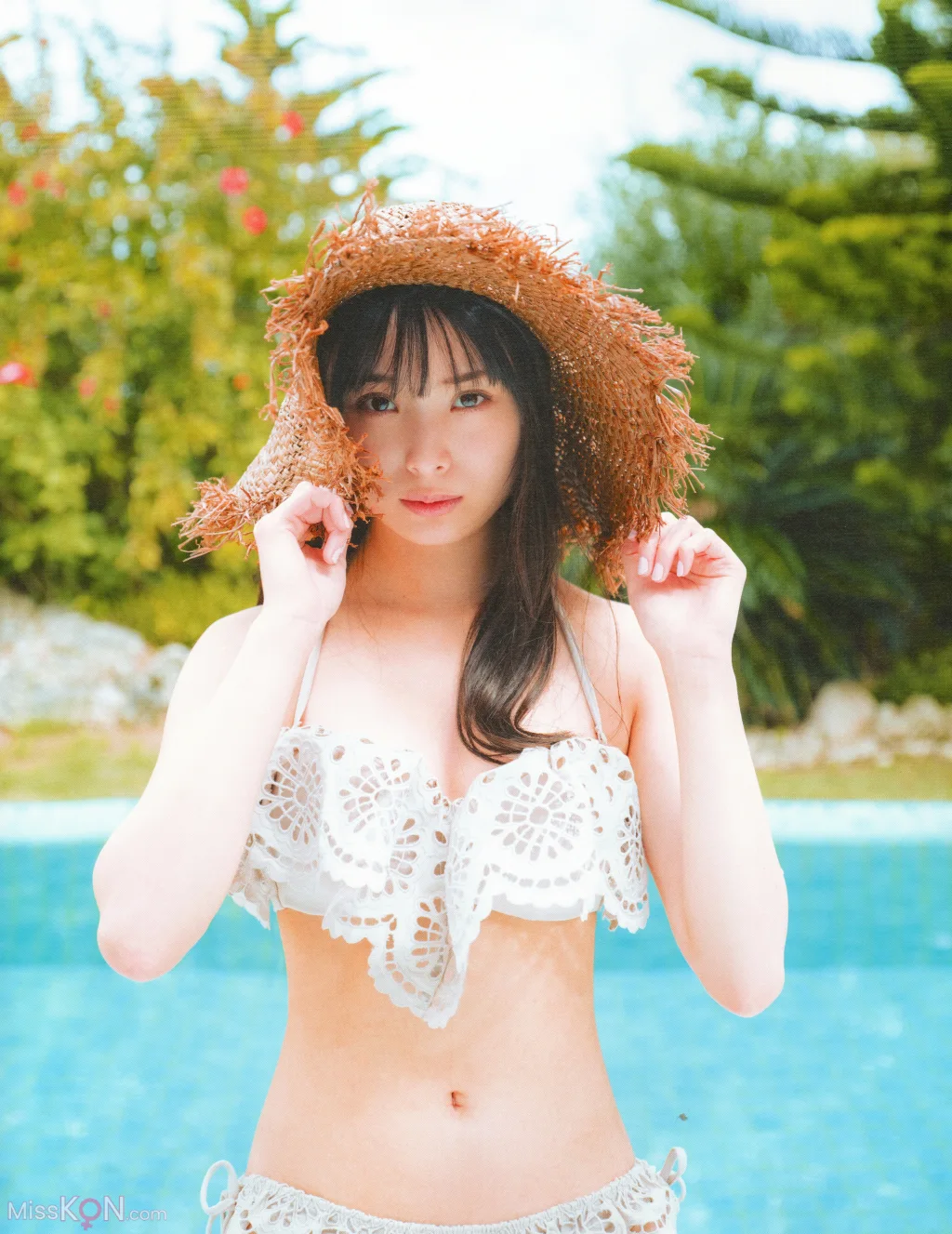 [JP] Umeyama Cocona (梅山恋和): 1st写真集 恋する人 (107 photos) – Page 2