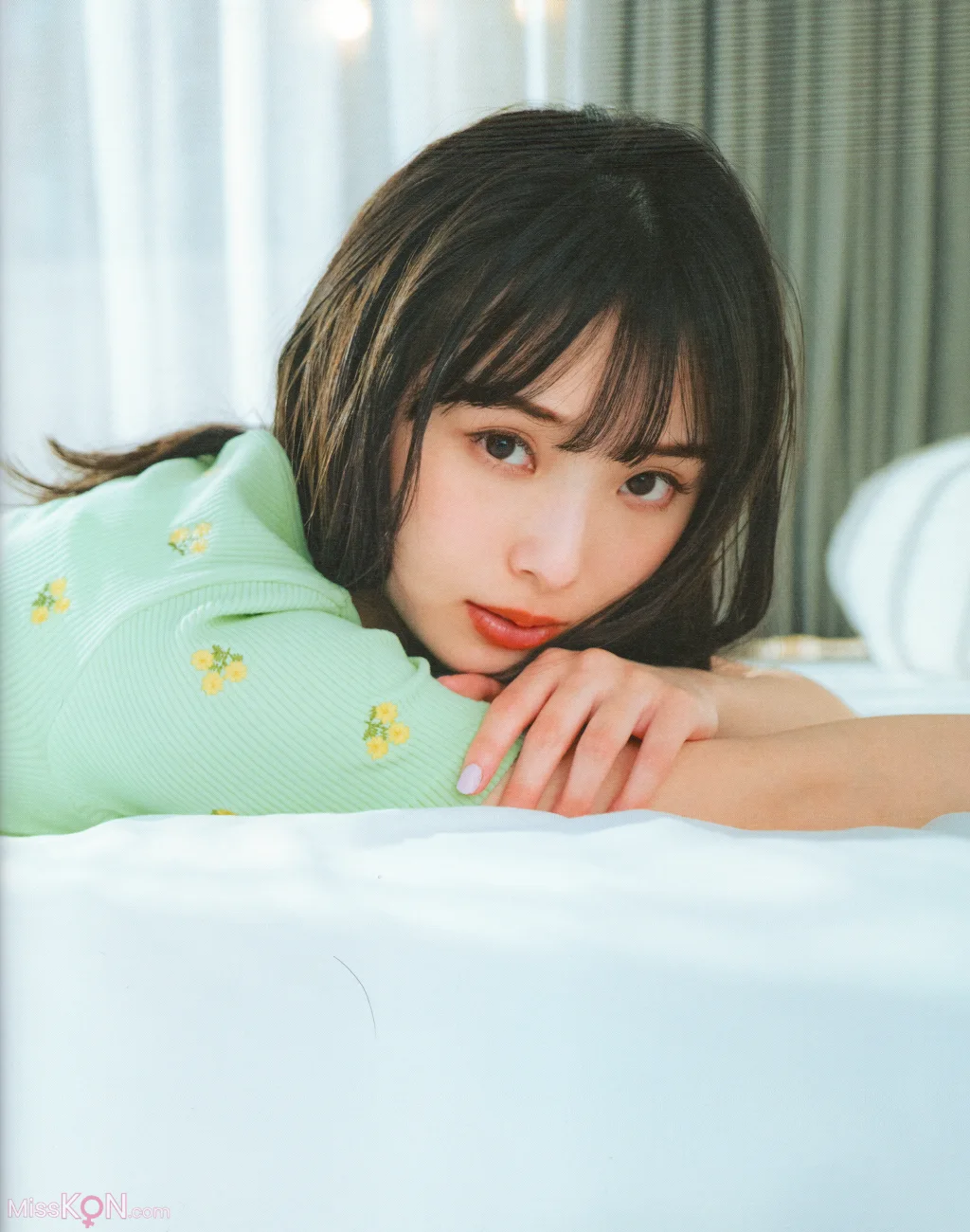 [JP] Umeyama Cocona (梅山恋和): 1st写真集 恋する人 (107 photos) – Page 2