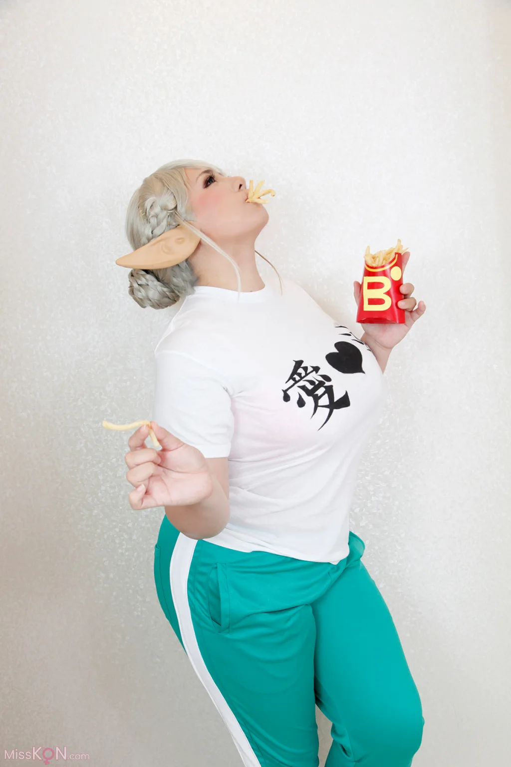 Coser@蝶月真綾: ポテトが止まらない。 (102 photos + 3 videos)